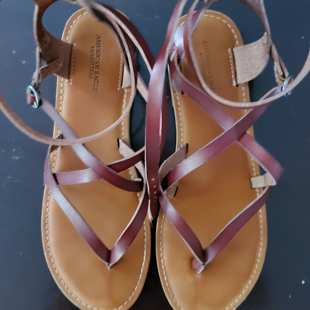America Eagle brown sandals